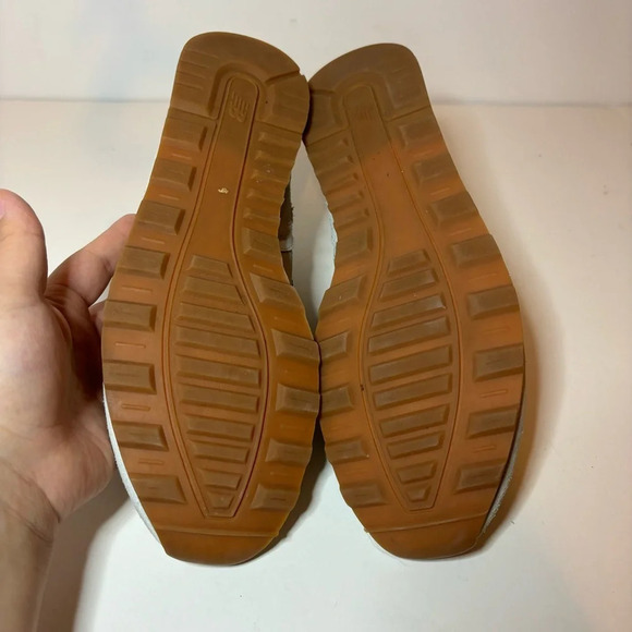 New Balance Women’s 996 V2 Running Shoe Blue Size 12 B Athletic Sneakers - Picture 8 of 9